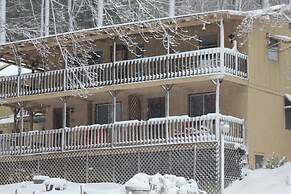 Evening Shade River Lodge and Cabins