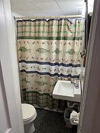 Evening Shade River Lodge and Cabins