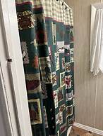 Evening Shade River Lodge and Cabins