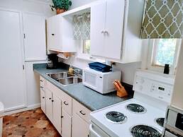 Evening Shade River Lodge and Cabins