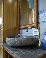 Ahuzat Shaul - Studio