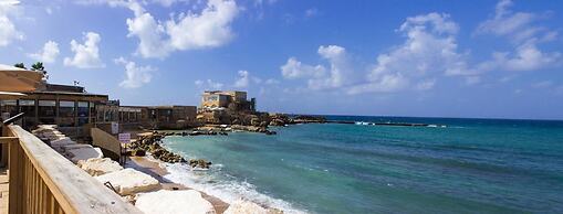 Ahuzat Shaul - Studio