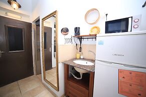 Ahuzat Shaul - Studio