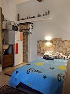 Ahuzat Shaul - Studio