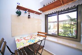 Ahuzat Shaul - Studio