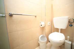 Ahuzat Shaul - Studio