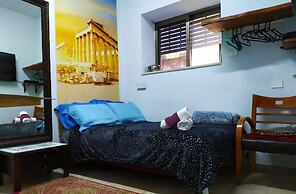 Ahuzat Shaul - Studio