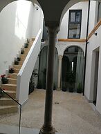 Patio de la Escalera, Santiago