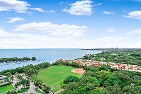 Miami Vacation Rentals - Coconut Grove
