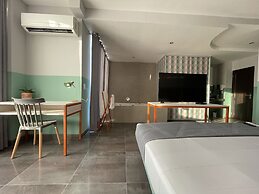 Hotel G