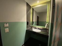 Hotel G