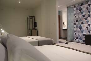 Hotel G