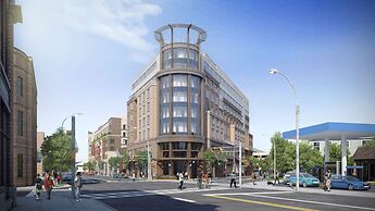 The MC, Autograph Collection