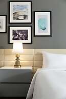 The MC, Autograph Collection