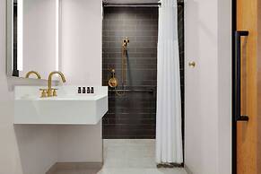 The MC, Autograph Collection