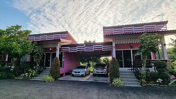 Baan Suan  Meetang Resort