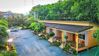 Baan Suan  Meetang Resort