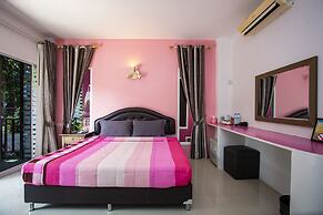 Baan Suan  Meetang Resort