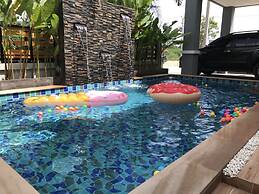 Banpuck Huahin Numnueng Pool Villa