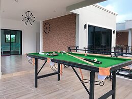 Banpuck Huahin Numnueng Pool Villa