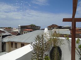 Pyramid Hotel Zanzibar