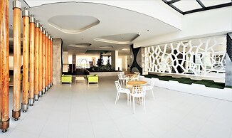 Meridian Sunset Suite by D Imperio