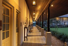 Simpson's Forest Hotel