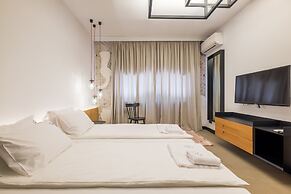 R34 Boutique Hotel