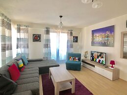 ART Garden Towers Prague