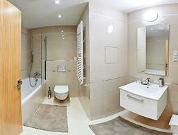 ART Garden Towers Prague