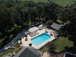 The Manor at Courtland Farm