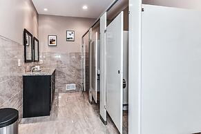 The Manor at Courtland Farm