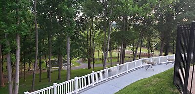 The Manor at Courtland Farm