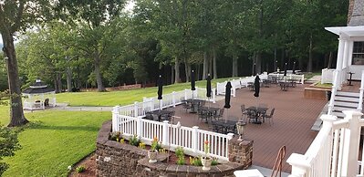 The Manor at Courtland Farm