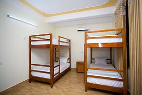 Co Cuc Hotel - Hostel