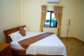 Co Cuc Hotel - Hostel