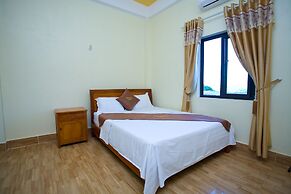 Co Cuc Hotel - Hostel
