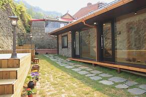 Springtime Guest House