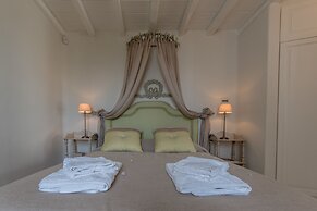 Villa Aphrodite sunkissed MykonianLuxury