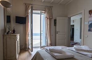 Villa Aphrodite sunkissed MykonianLuxury