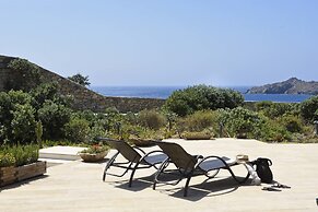 Villa Aphrodite sunkissed MykonianLuxury