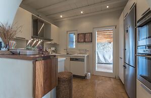 Villa Aphrodite sunkissed MykonianLuxury