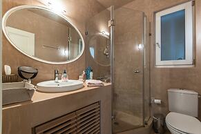 Villa Aphrodite sunkissed MykonianLuxury