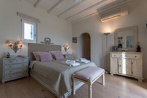 Villa Aphrodite sunkissed MykonianLuxury