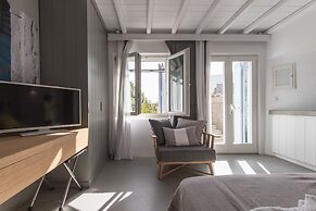 Villa Aphrodite sunkissed MykonianLuxury