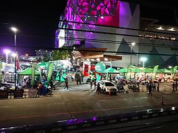 Hybrit Hostel & Cafe