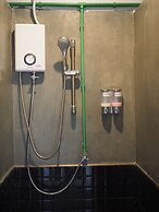 Hybrit Hostel & Cafe