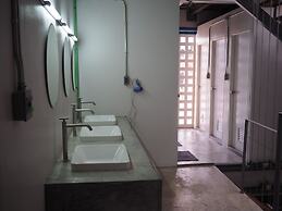 Hybrit Hostel & Cafe