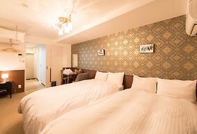 Floral Green Maple House