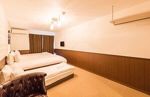 Floral Green Maple House